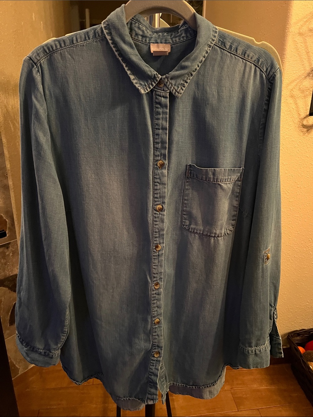 Chico's light Blue Denim Women's Jeans top